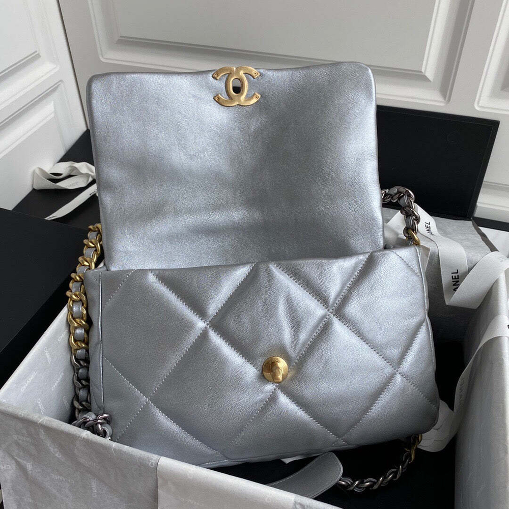 Chanel 19 Large 30 cm