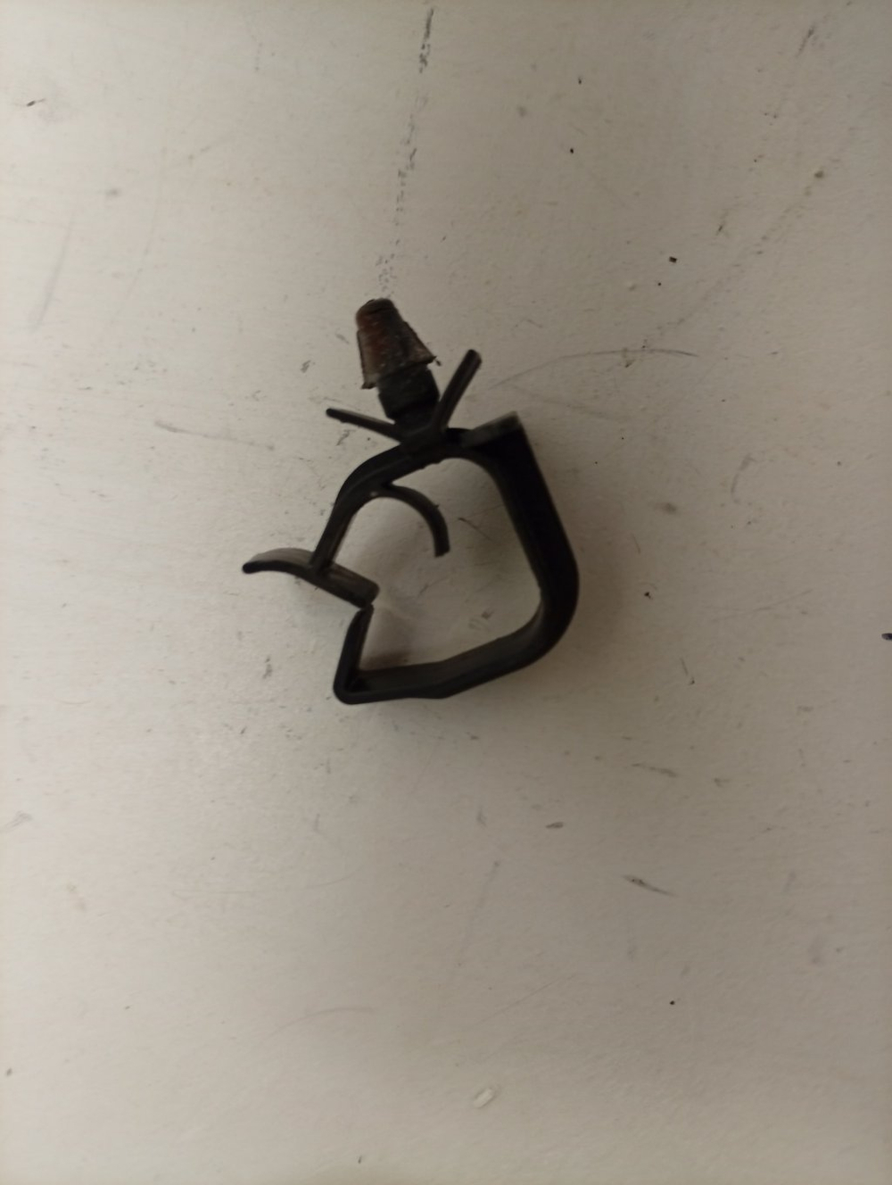 BWE81282LB кт35 Пластиковые элементы для стиральной машины Indesit б/у