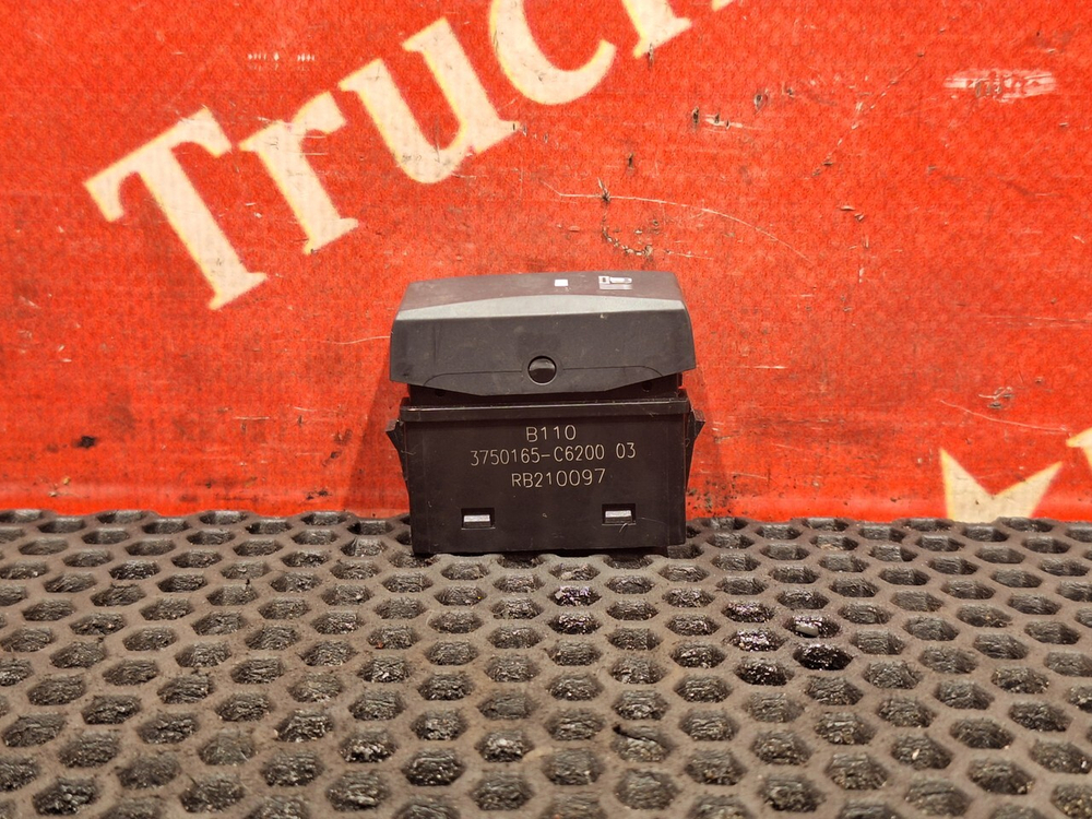 Кнопка подогрева топлива