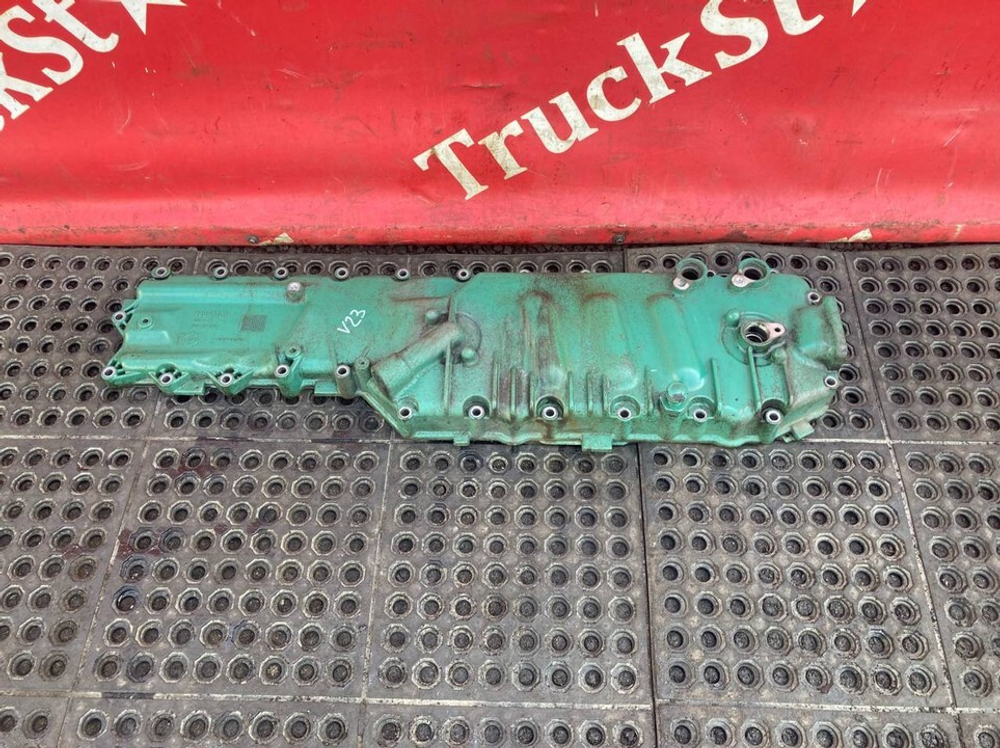 Крышка масляного радиатора в сборе 2016г