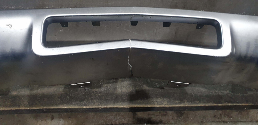 Накладка переднего бампера Mercedes GLA (X156) 17-20 Б/У Оригинал A1568858200