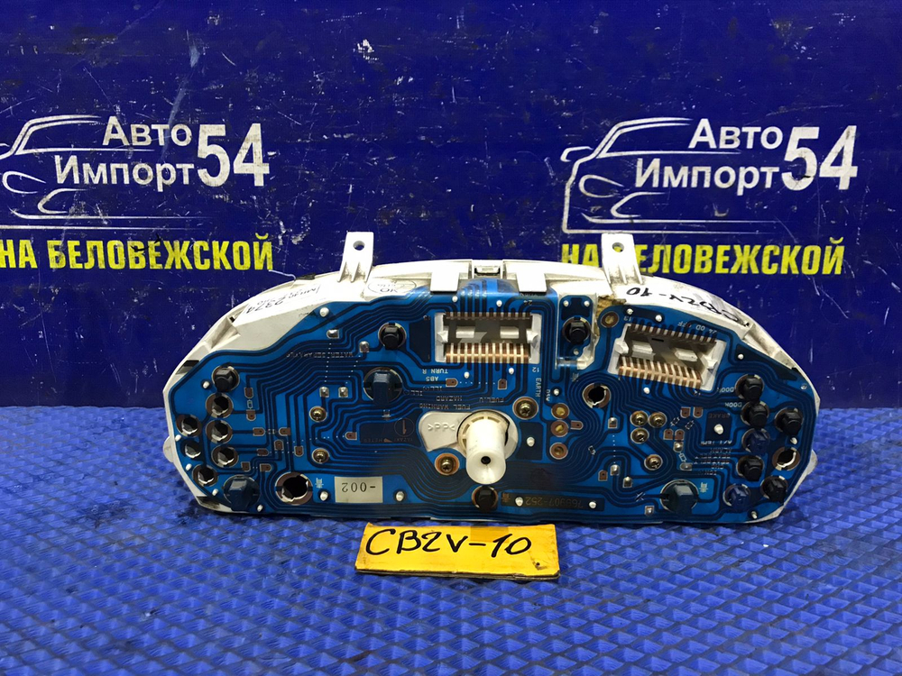 Щиток приборов MITSUBISHI LIBERO 1999
