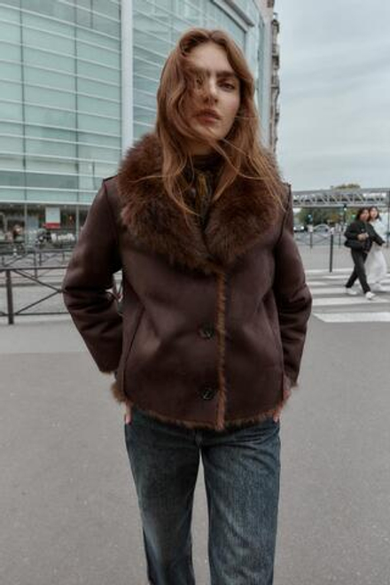 ZARA ДВУСТОРОННЯЯ КУРТКА С ИСКУССТВЕННЫМ МЕХОМ, ТЕМНО-КОРИЧНЕВЫЙ