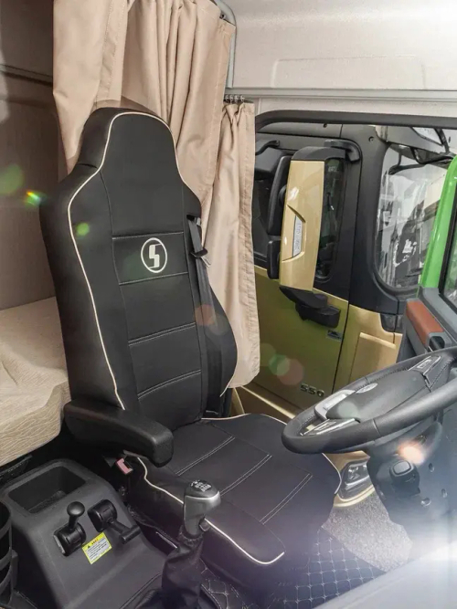 Чехлы Shacman X3000 рестайлинг 3D (экокожа, черный цвет, бежевый кант, бежевая строчка)