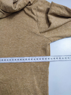 Джемпер интересный 46 размер