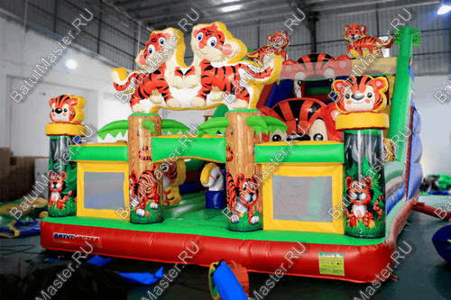 Коммерческий батут "Тигриная страна" с горкой-тоннелем, 10*6*5 м