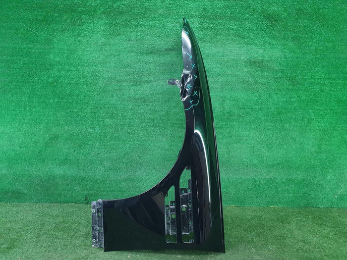 Крыло переднее левое Genesis G80 2 (2020-н.в.)