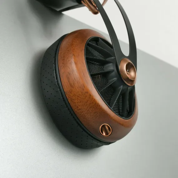 Dekoni Audio Elite Fenestrated Sheepskin Ear Pads for Meze 109