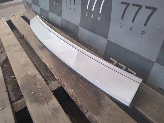 Обтекатель лобового стекла Mercedes E (C238)  Б/У Оригинал A2387700100