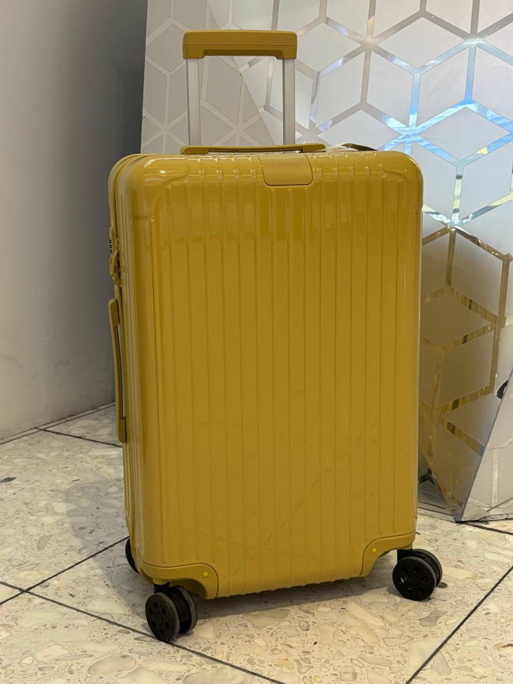 Чемодан Rimowa