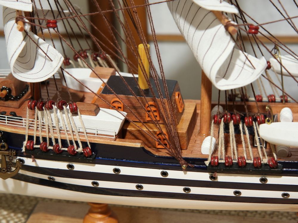 Meteor Lights Модель парусника ''Amerigo Vespuccl''