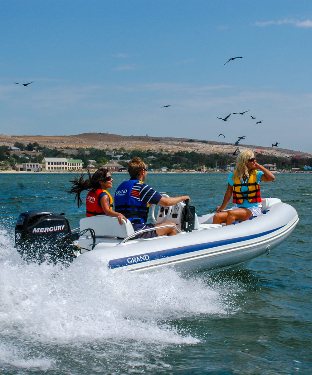 Лодка РИБ GRAND GOLDEN LINE G380EF