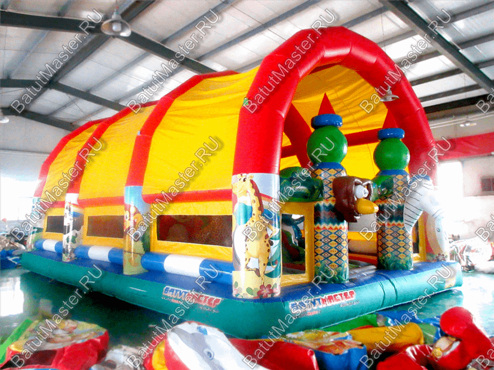 Коммерческий надувной батут "Зверята с крышей" 10*6*6 м