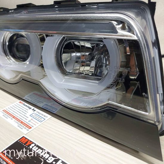 Передние фары 3D Angel Eyes для BMW 7 E38 (94-01) хромированные
