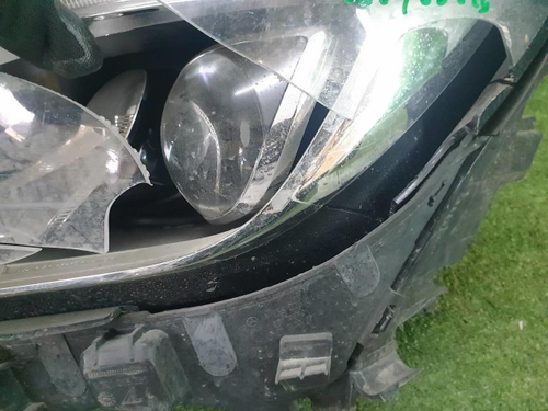 Битая Фара левая Mercedes GLA x156 (2017-2020) LED