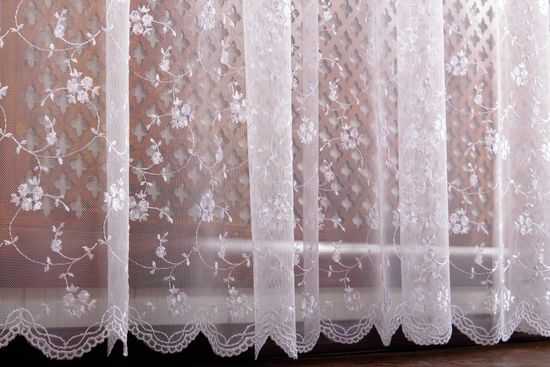 Француская сетка-грек Бондик с белой вышивкой