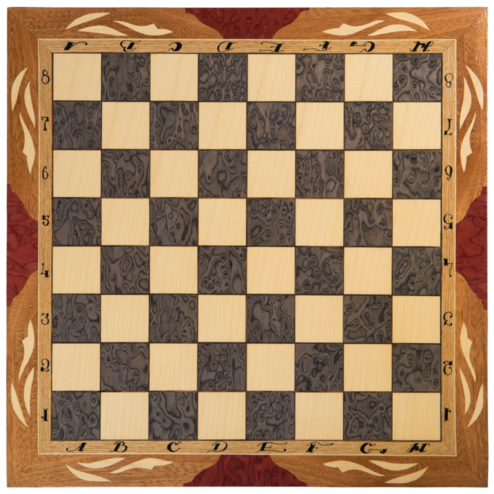 Шахматы резные ручной работы в ларце большие slchesslarb