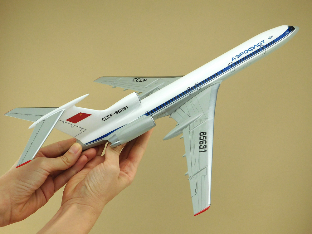 Модель самолета Ту-154М (М1:100, Аэрофлот СССР-85631)