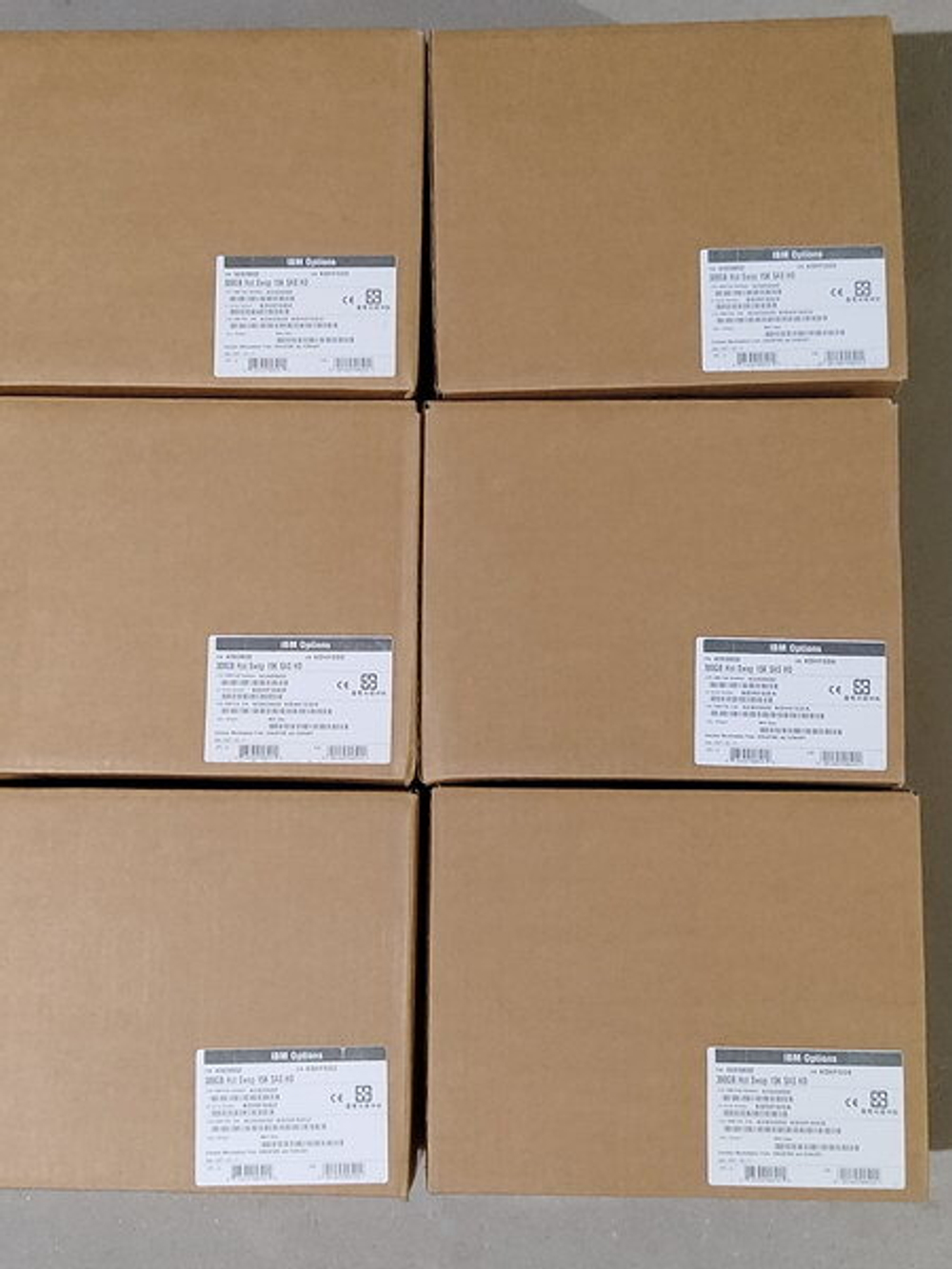 Жесткий диск IBM 300 Гб 3.5" 15000 об/мин 6G 3.5-in LFF Hot-swap SAS