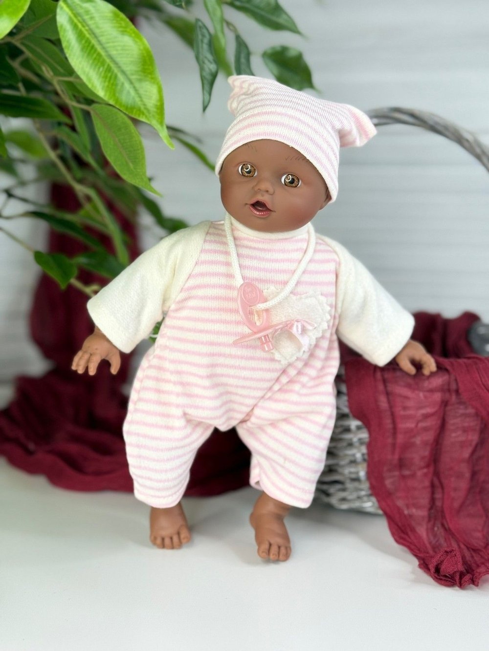 Кукла Nines 29см Golosito мягконабивная (N0624A3)