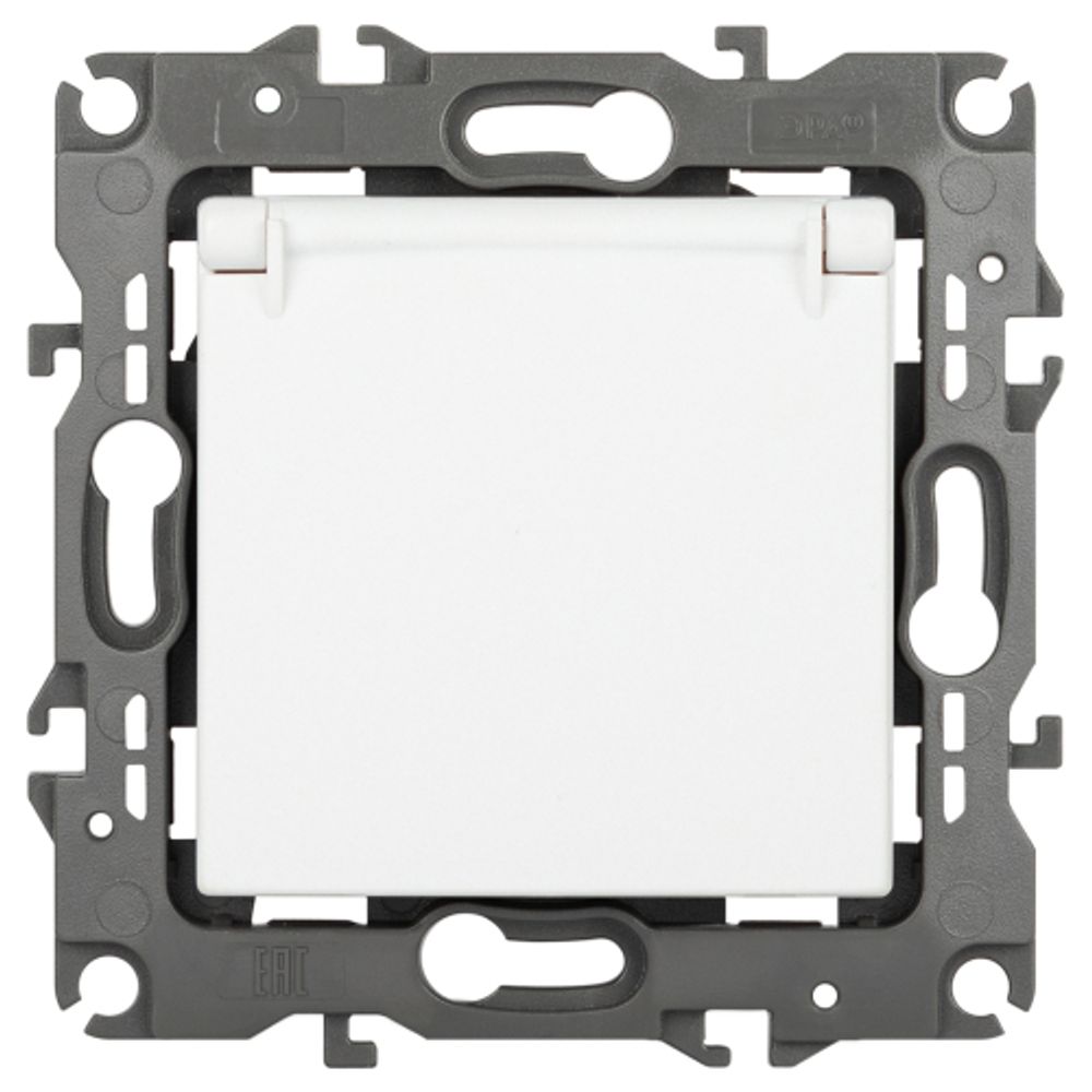 Розетка ЭРА Серия 12 12-2103-01М , 2P+E Schuko со шторками с крышкой, 16А-250В, белый матовый