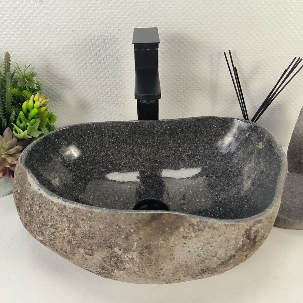 Раковина из речного камня RS-65164 44*29*15 0861