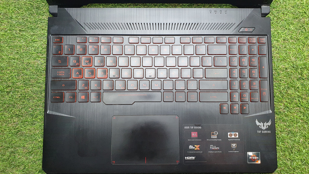 Ноутбук ASUS Ryzen 5/8Gb/RX 560X 4 Gb/FHD/TUF Gaming FX505DY-BQ001/Windows 10