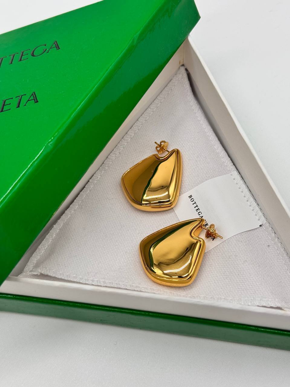 Серьги Bottega Veneta