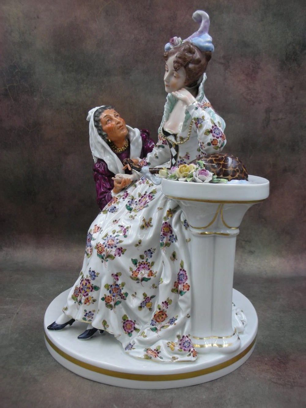 Статуэтка. Фарфор. Взгляд в судьбу. Германия