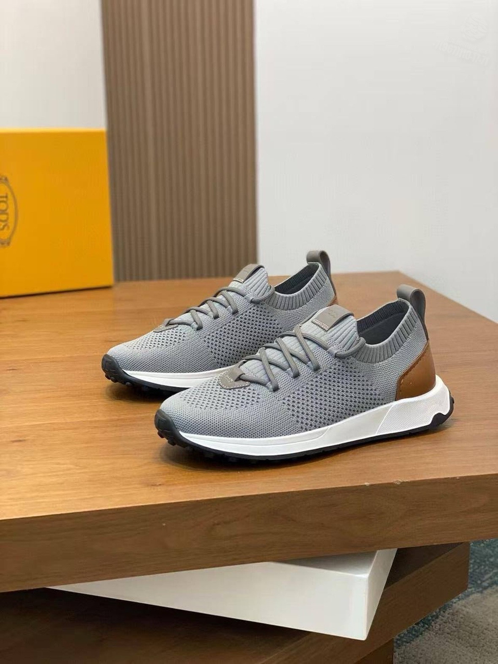 Кроссовки Tods