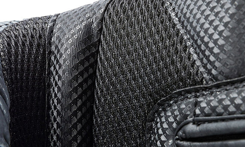 UFC PRO Performance Rush 14 Oz - черные