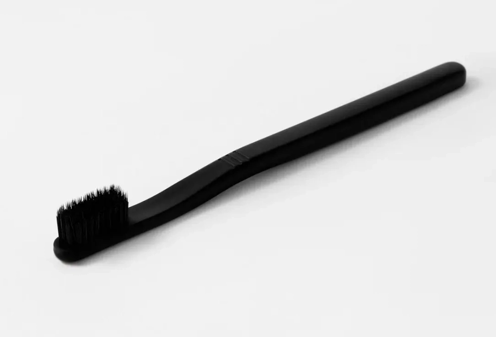 Trimay Антибактериальная зубная щётка с древесным напылением Trimay Black Charcoal Toothbrush