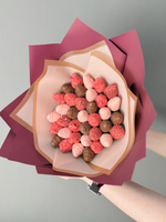 Букет «Королевский» из клубники в молочном  и белом  шоколаде