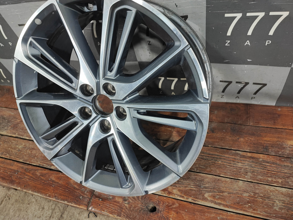 Диск колесный литой R19 Geely Tugella 19-нв Б/У Оригинал 4024035700