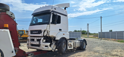 КамАЗ 5490 4x2 Седельный тягач 5490-S5 (Дизель/Газ, 12,0 л, 401 л.с., МТ)
