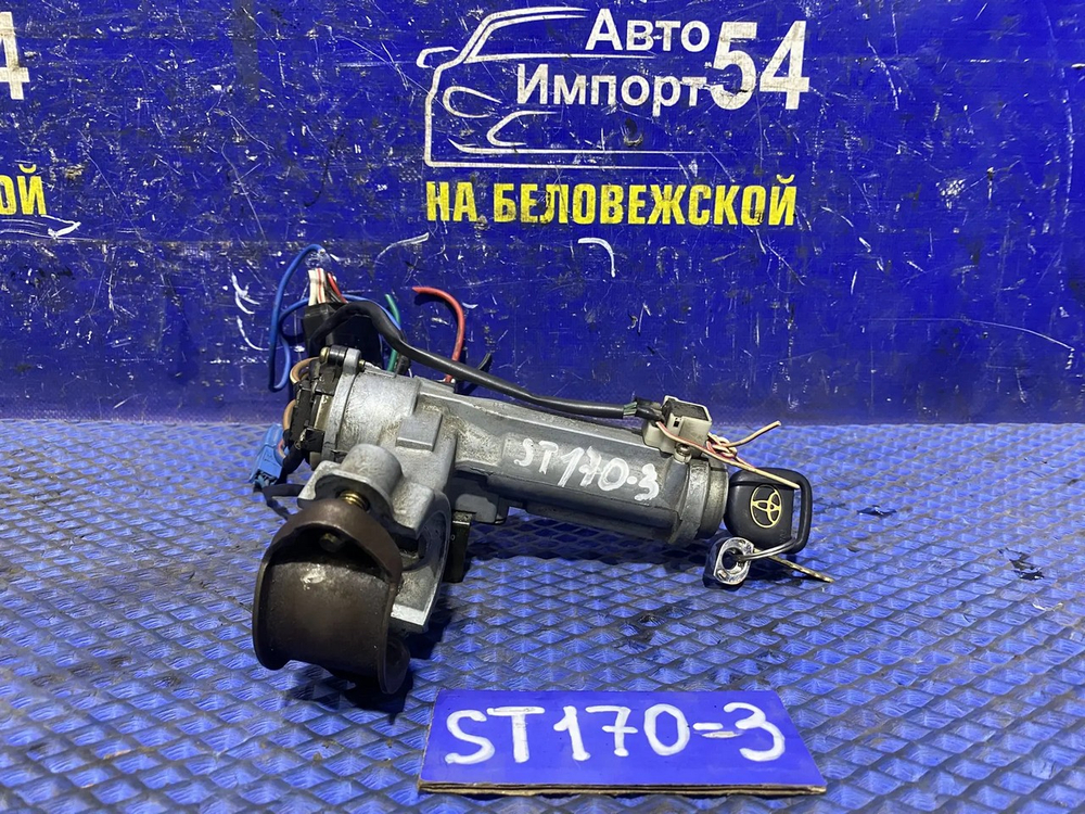 Замок зажигания TOYOTA CORONA 1990