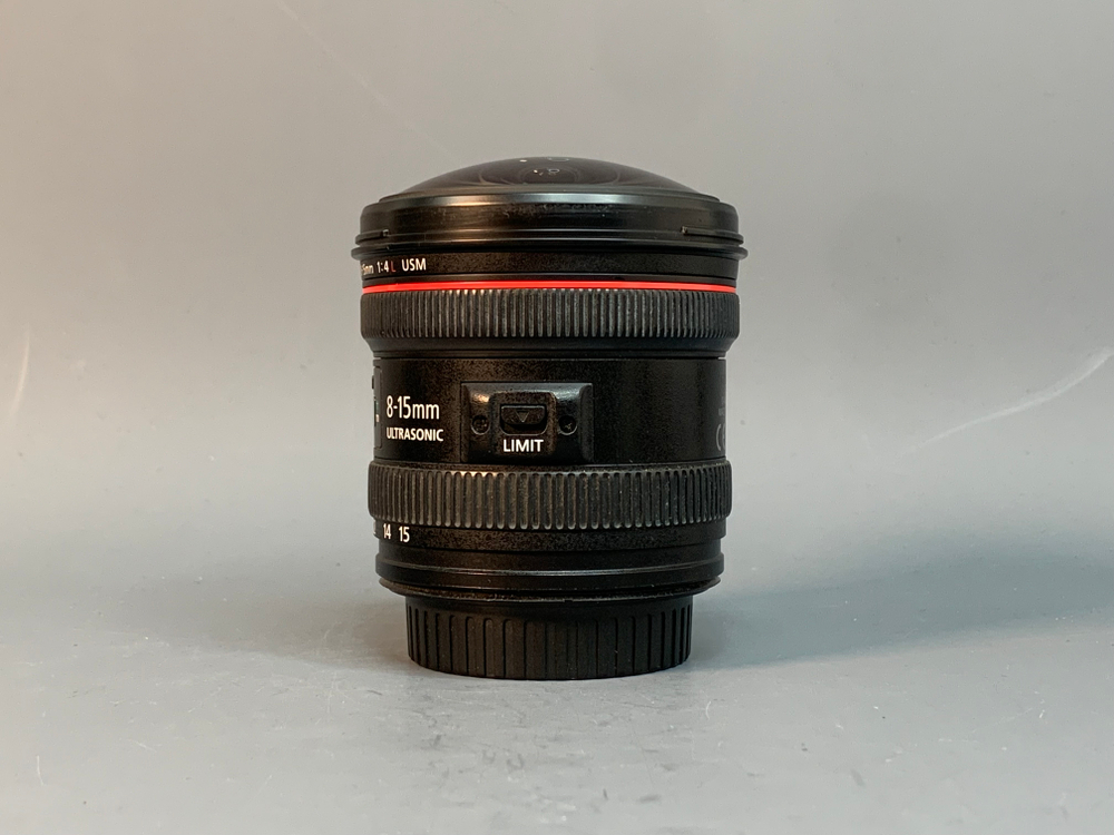 Canon EF 8-15mm f/4L Fisheye USM