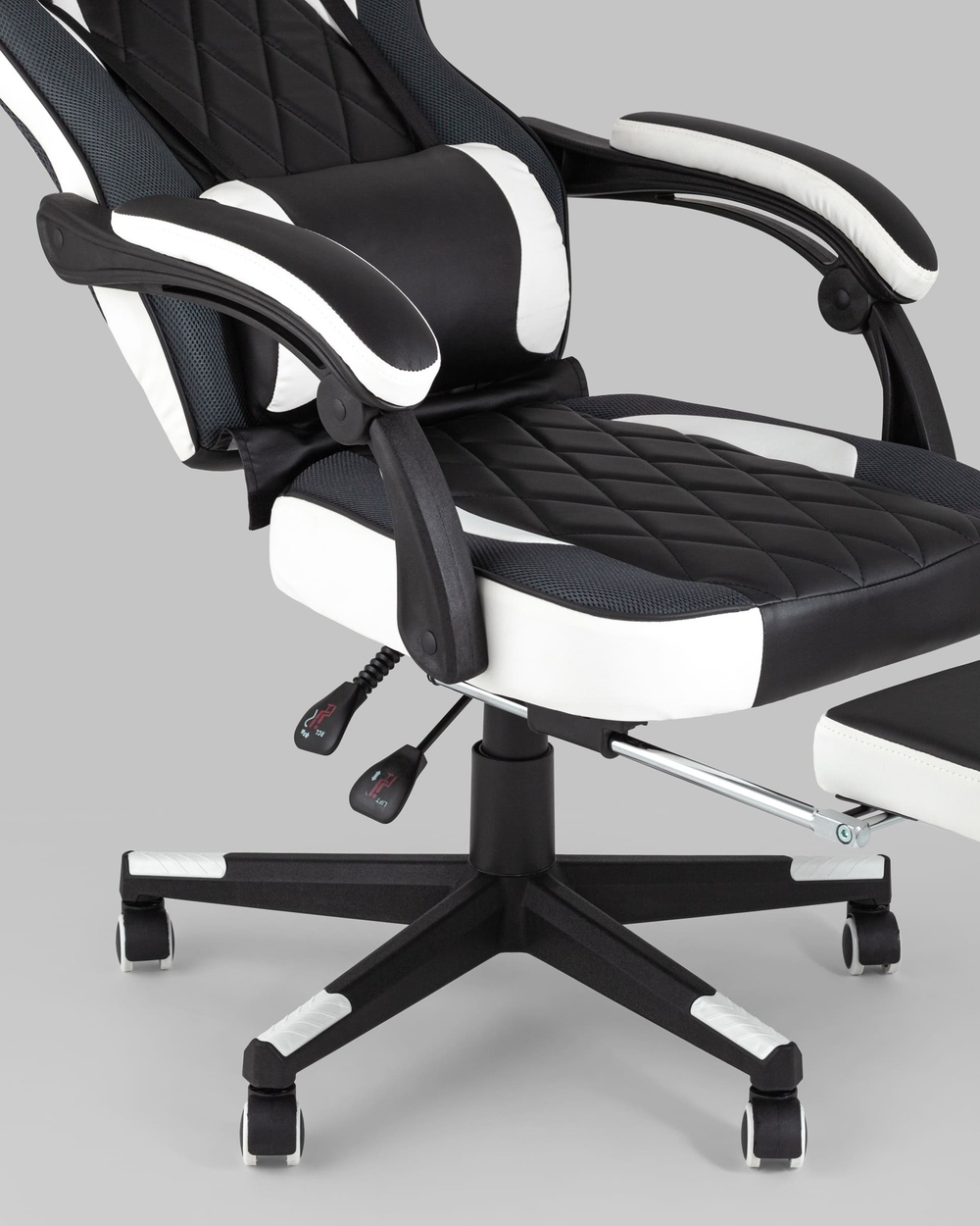 Кресло игровое TopChairs Virage черно-белое
