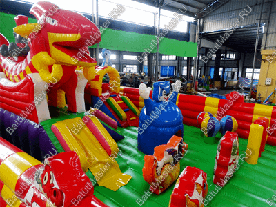 Недорогой батут "Красный дракон" 10*7*3.5 м