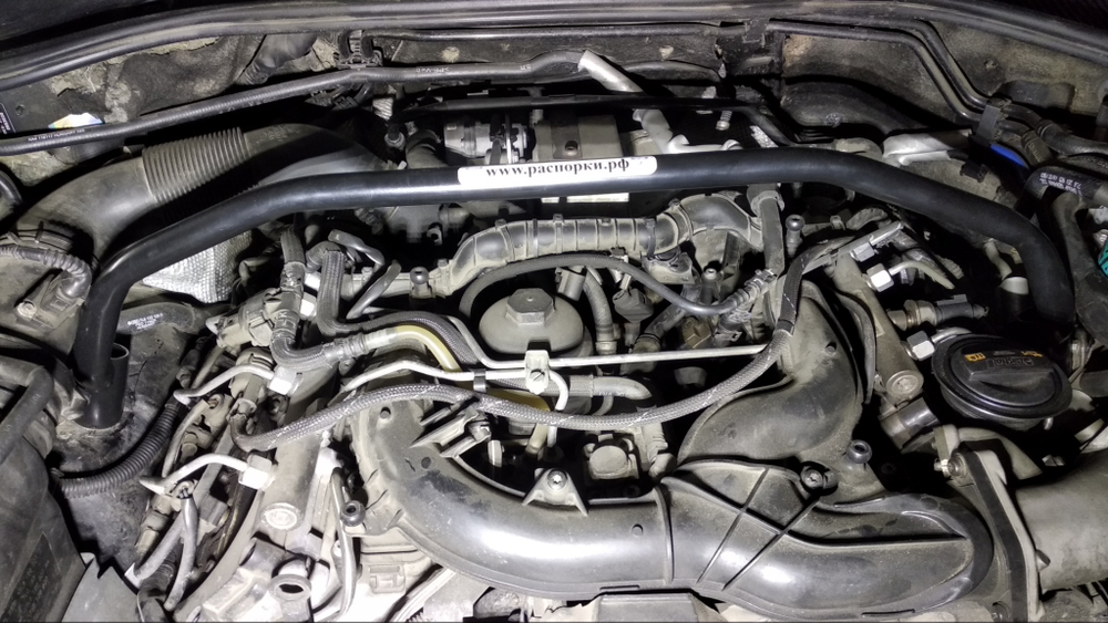 Распорка передняя верхняя (цельная) Volkswagen Touareg 1 (GP) и Porsche Cayenne (955/957) (ПОД ЗАКАЗ)