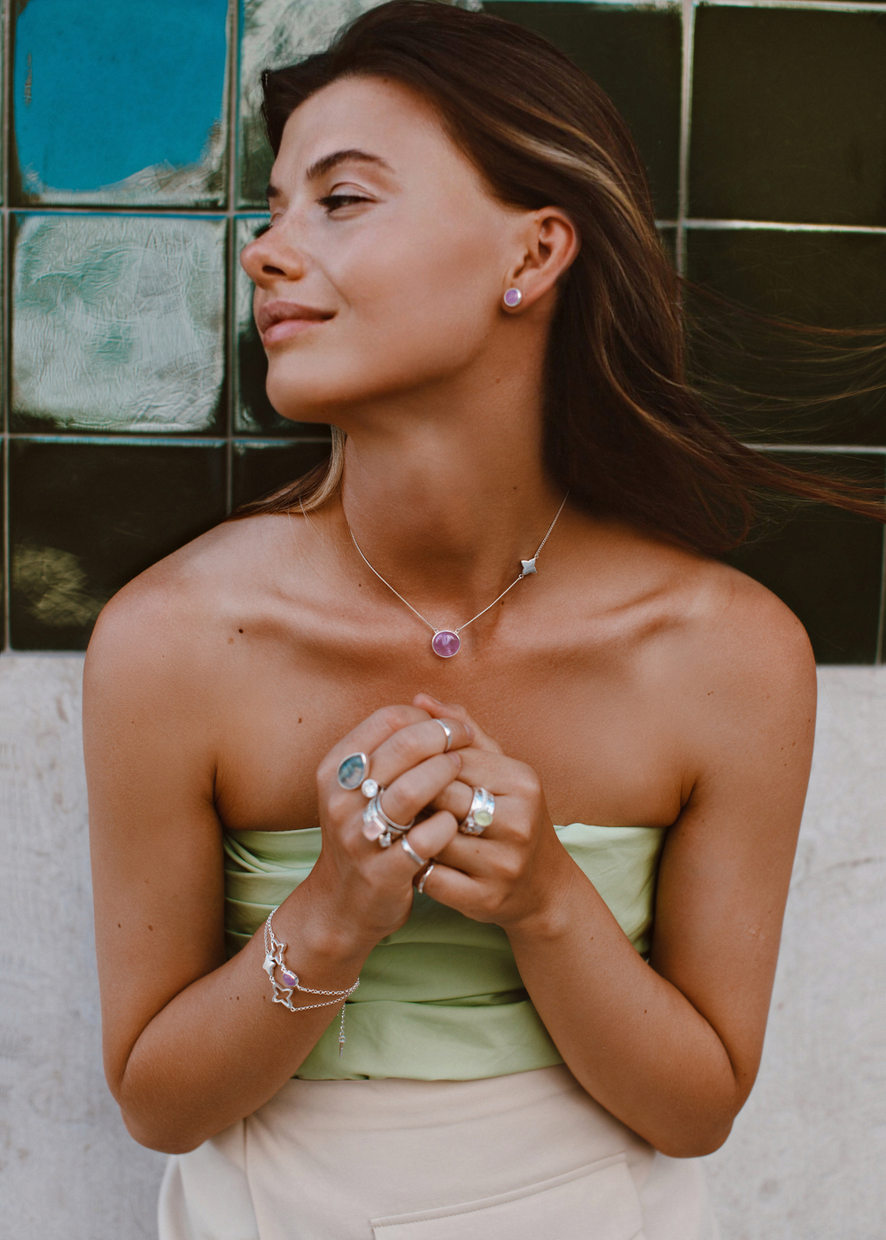 Серьги-пусеты с лавандовым аметистом