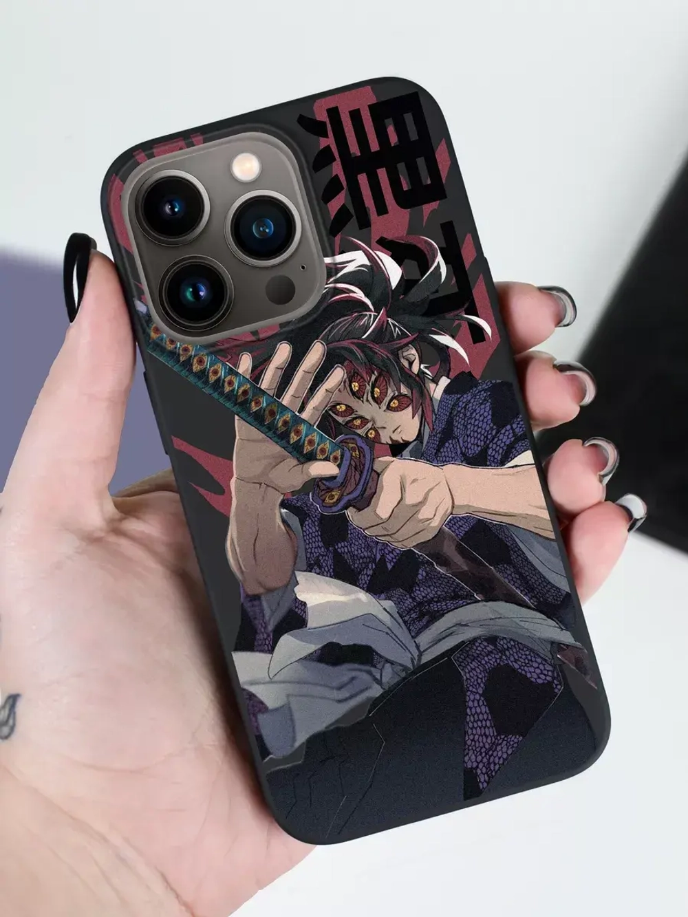 Чехол на iPhone 13 Pro с принтом