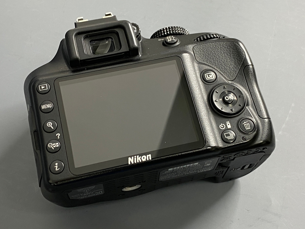 Nikon D3400 Kit 18-55mm 16.700 кадров