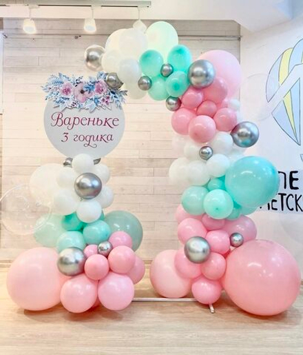 Фотозона на каркасе "Нежная"