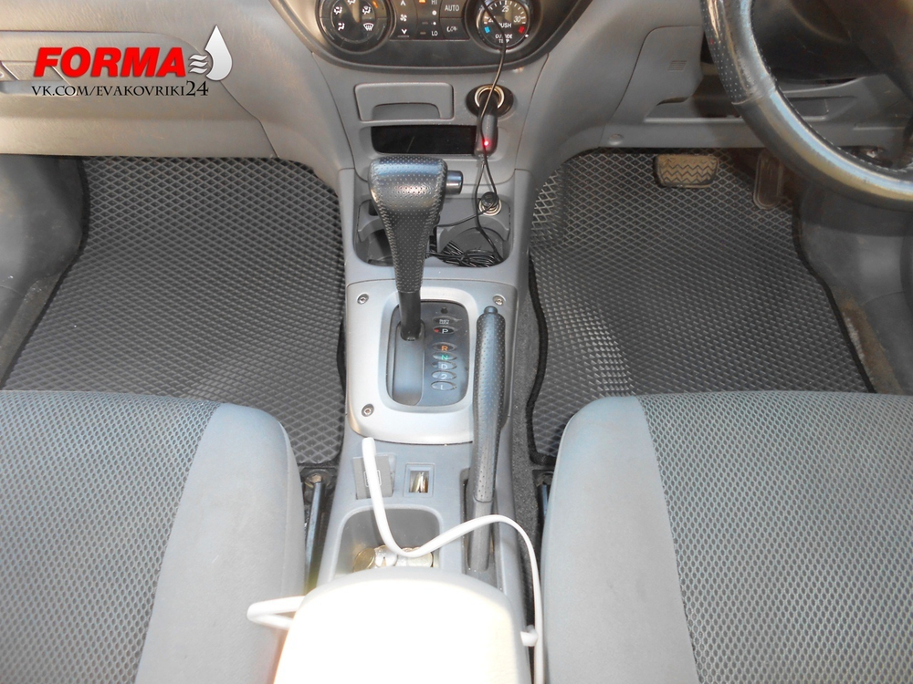 Toyota RAV4 2 поколение CA20 (2000 - 2005) правый руль, 5 дверей