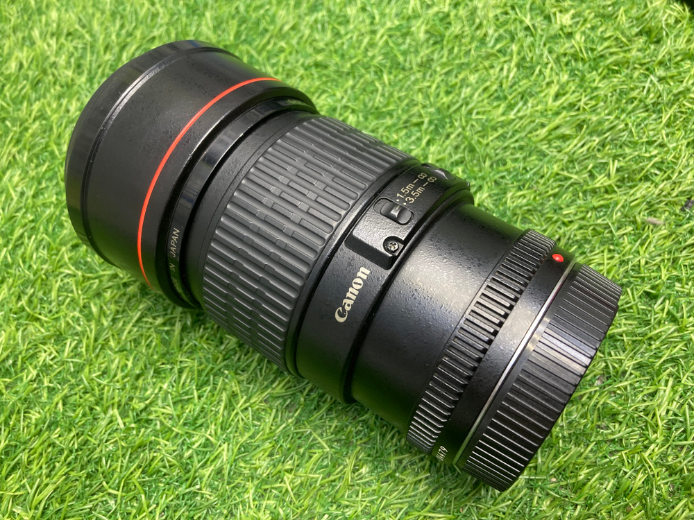 Canon EF 200mm 2.8L