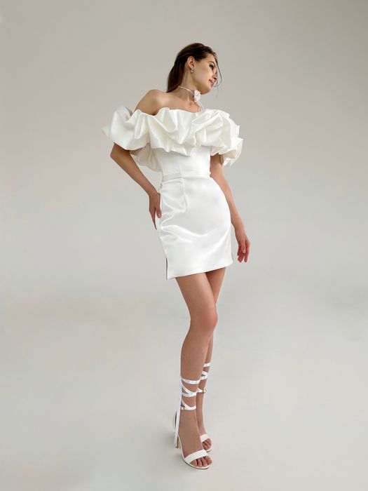 Свадебное нарядное платье из атласа с воздушной сборкой &quot;Безе&quot; мини (молочный)