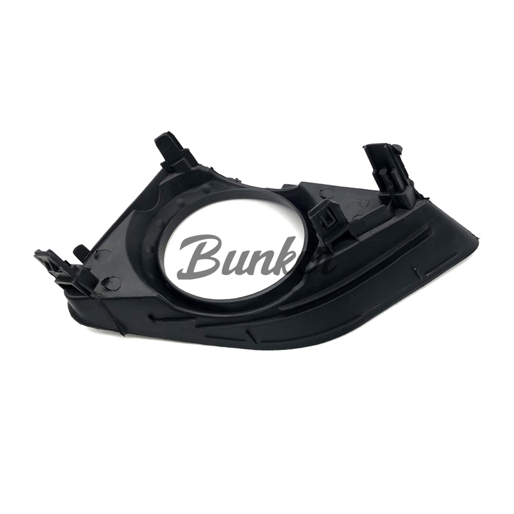 Оправа ПТФ TOYOTA COROLLA 06-10 RH