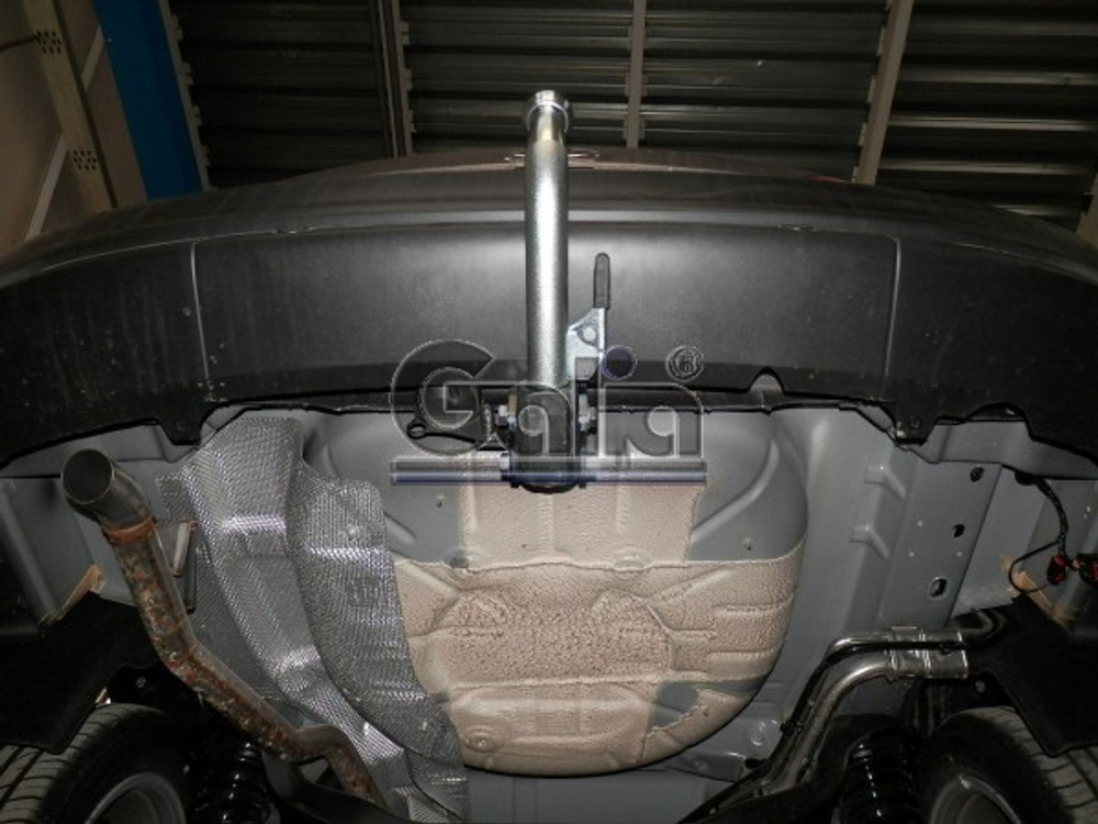 Фаркоп оцинкованный Galia F119C для Ford Focus III универсал 2011-2018(паспорт и сертификат в комплекте)(без электрики)