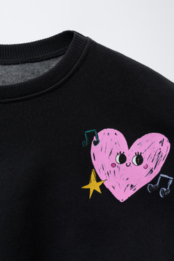 ZARA ТОЛСТОВКА С ПРИНТОМ, ЧЕРНЫЙ